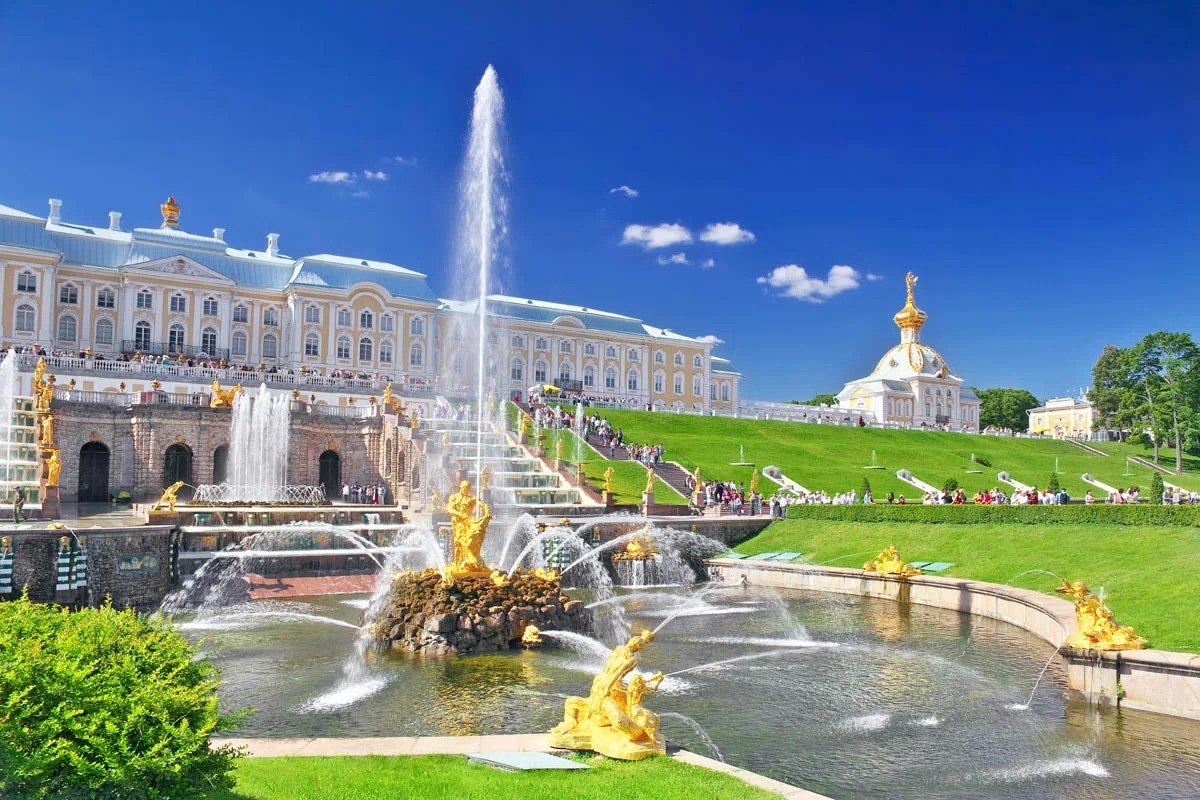 Cung điện mùa hè Peterhof